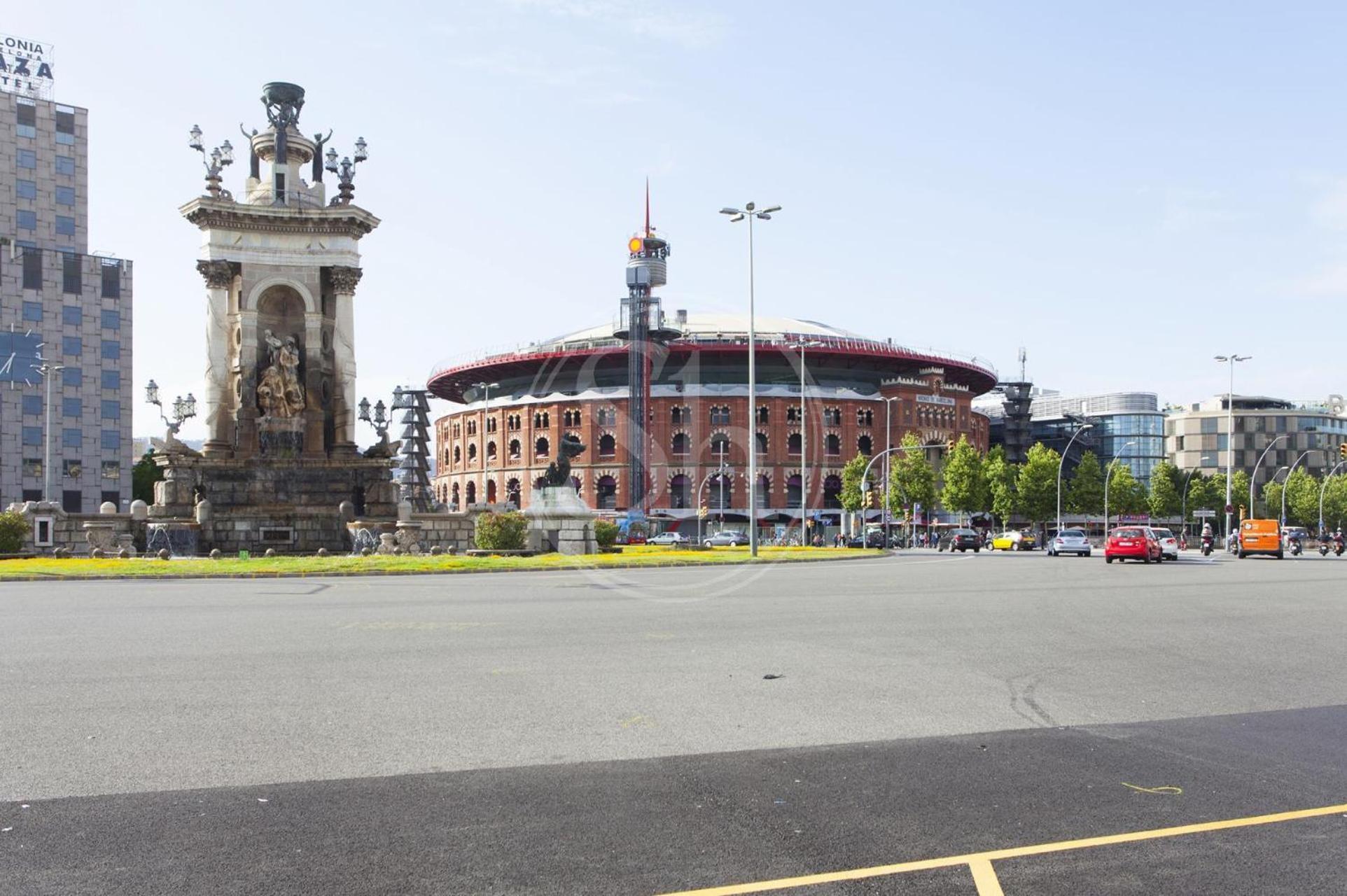 Practico Apartamento Cerca De Estacion De Sants Barcelona Luaran gambar