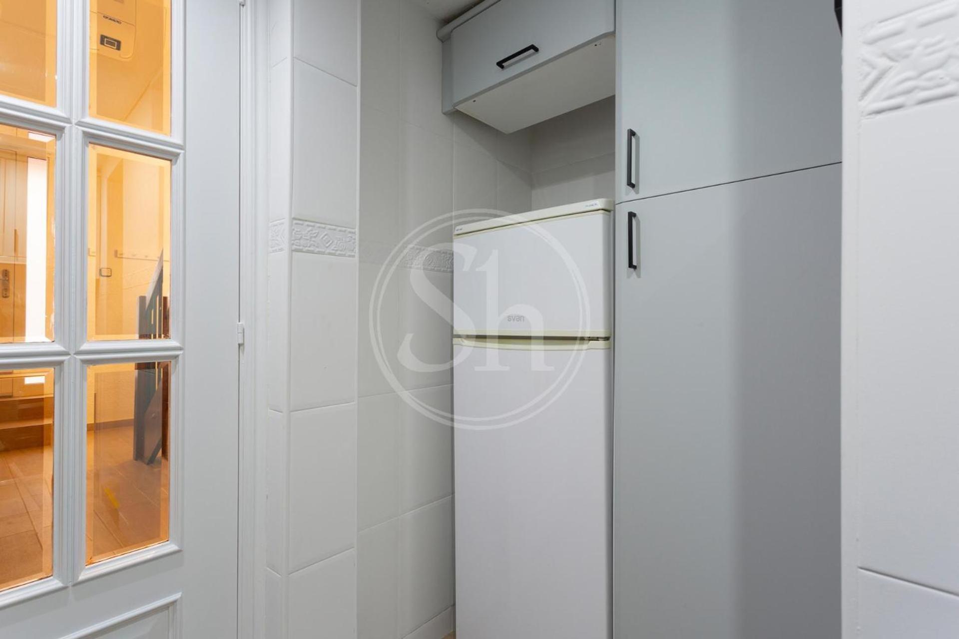 Practico Apartamento Cerca De Estacion De Sants Barcelona Luaran gambar